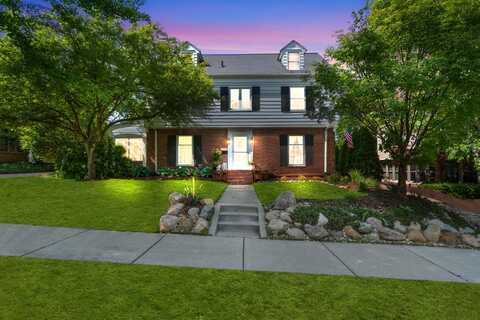 770 Bloomfield Boulevard, Jackson, MI 49203