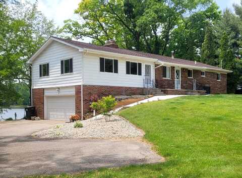 306 E Ridge Drive, Brooklyn, MI 49230
