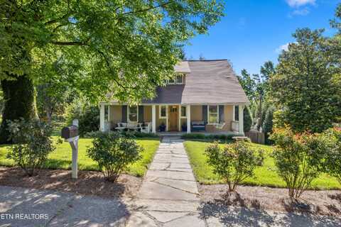 916 Southgate Rd, Knoxville, TN 37919