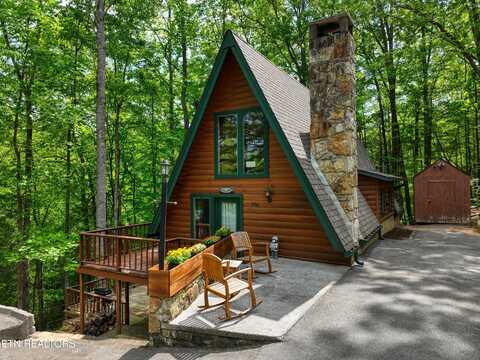 536 Ownby Circle, Gatlinburg, TN 37738