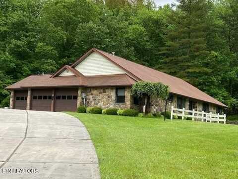 10 Meadows Rd, Sparta, TN 38583