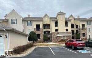 565 Rarity Bay Pkwy, Vonore, TN 37885