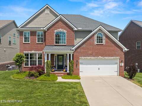 9915 Winding Hill Lane, Knoxville, TN 37931