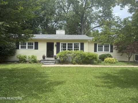 8001 Hayden Drive, Knoxville, TN 37919
