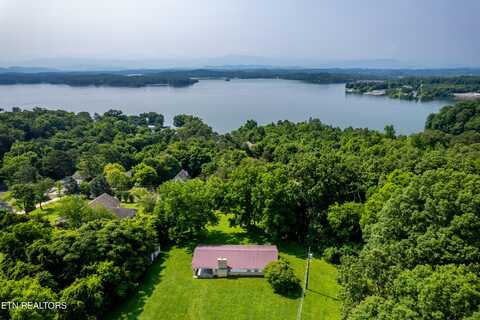 2825 P V T Drive, Dandridge, TN 37725