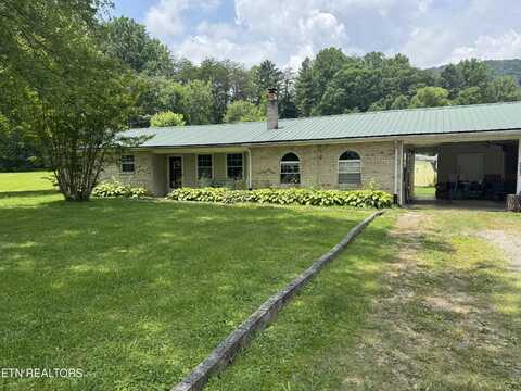 225 Spring St, Spring City, TN 37381
