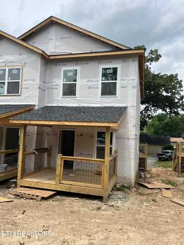 307 E Woodland Ave, Knoxville, TN 37917