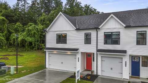 8851 Chapman Trace Way, Knoxville, TN 37920