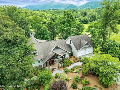 720 Hunters Run Rd, Townsend, TN 37882