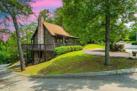 664 Kings Hills Blvd, Pigeon Forge, TN 37863
