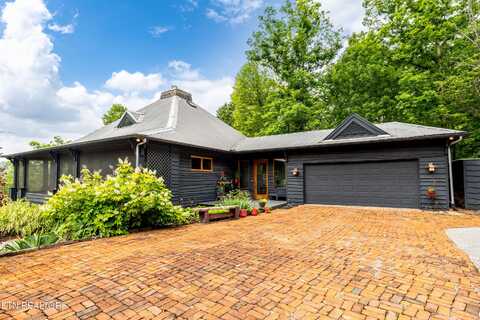 1139 Reagan Valley Rd, Tellico Plains, TN 37385