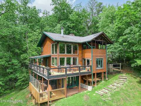529 Deer Path Lane, Gatlinburg, TN 37738