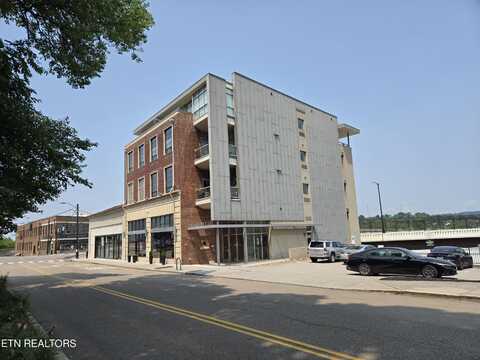 555 W Jackson Ave, Knoxville, TN 37902