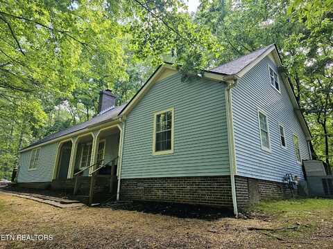 281 Scenic Drive, Harriman, TN 37748