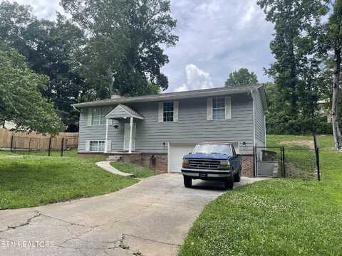 5013 Laurel Woods Drive, Knoxville, TN 37921
