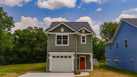 747 Maple Grove St, Maryville, TN 37801