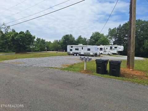 108 County Road 621, Etowah, TN 37331