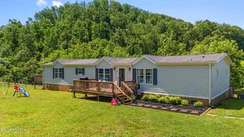 3917 Shipe Rd, Corryton, TN 37721