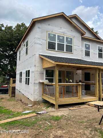 303 E Woodland Ave, Knoxville, TN 37917