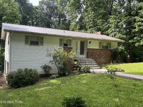 2122 Ridgecrest Drive, Maryville, TN 37803