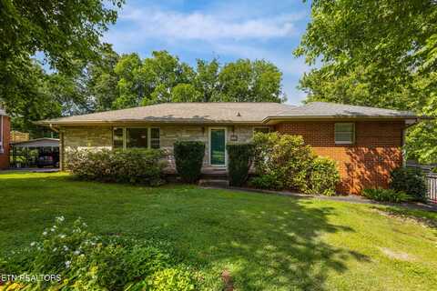 500 Cardinal St, Maryville, TN 37803