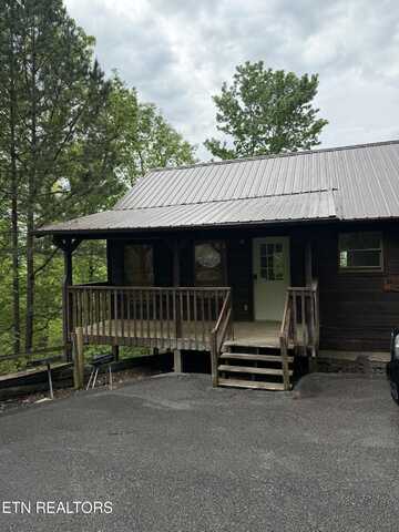 2020 Regans Ridge Way, Sevierville, TN 37876