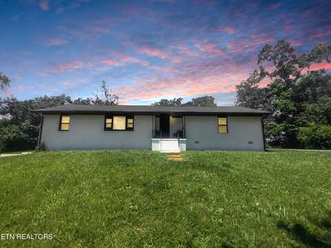 1121 Mabry Hood Rd, Knoxville, TN 37932