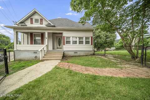 2701 Pershing St, Knoxville, TN 37917