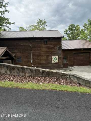 2006 Regans Ridge Way, Sevierville, TN 37876