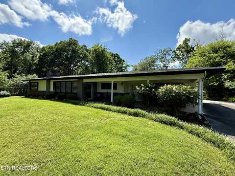 2815 Thomas Drive, Maryville, TN 37804
