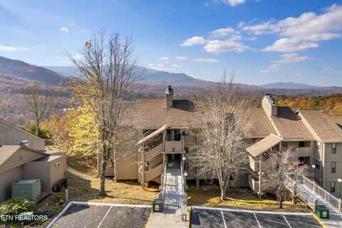 3710 Weber Rd, Gatlinburg, TN 37738