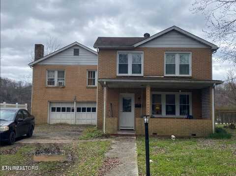 722 Sewanee St, Harriman, TN 37748