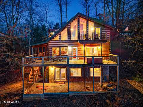 1815 Silver Poplar Lane, Sevierville, TN 37876