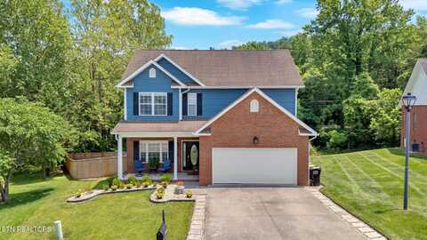 4512 Everwood Oak Lane, Knoxville, TN 37918