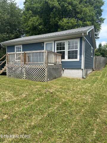 2008 Bradshaw Garden Rd, Knoxville, TN 37912