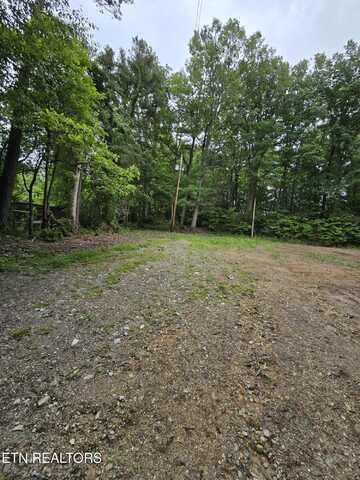 689 Ivey Hollow Rd, La Follette, TN 37766