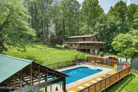 910 Hassler Mill Rd, Harriman, TN 37748