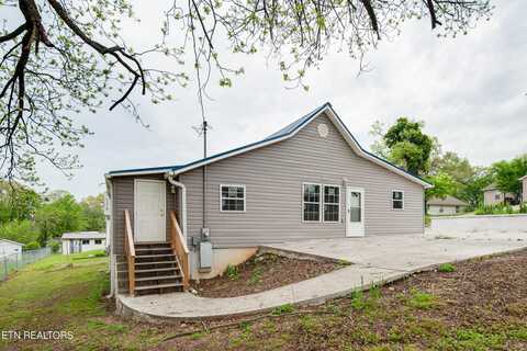 112 Peach St, Athens, TN 37303