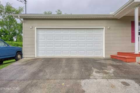 160 M & M Lane, Jacksboro, TN 37757