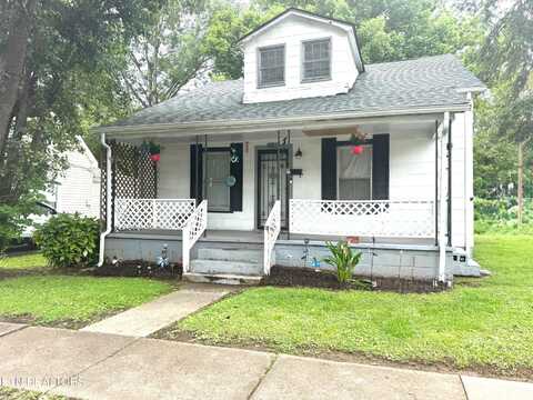 2102 Harvey St, Knoxville, TN 37917
