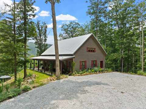 187 Persimmon Lane, Pioneer, TN 37847