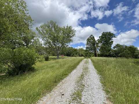 275 Big Spring Gap Rd, Pikeville, TN 37367
