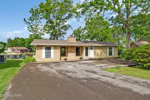9545 Cherokee Tr, Crossville, TN 38572