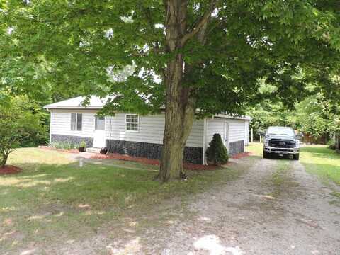 5294 W Finch Road, Claypool, IN 46510