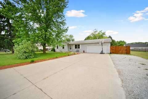 901 N Timberline Circle East, Warsaw, IN 46582
