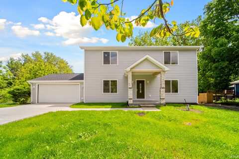 2416 S Woodland Trail, Warsaw, IN 46580