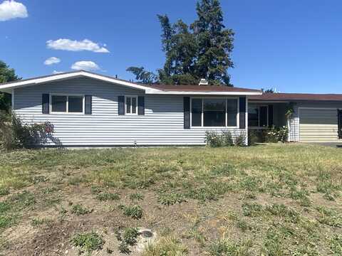 4939 Sumac Court, Klamath Falls, OR 97603