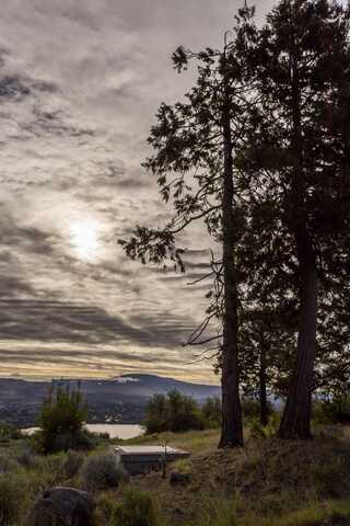5779 Engleman Spruce Way, Klamath Falls, OR 97601