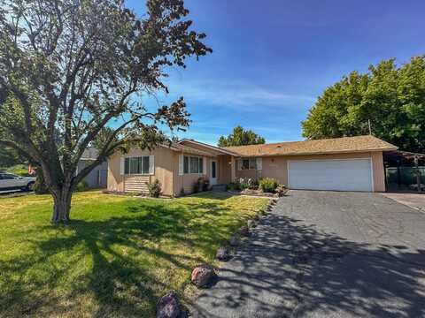 5233 Bartlett Avenue, Klamath Falls, OR 97603