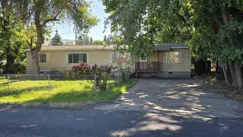 1821 Arthur Street, Klamath Falls, OR 97603